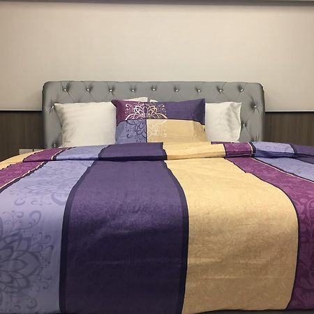 Family Suite Room Pratunam 방콕 외부 사진