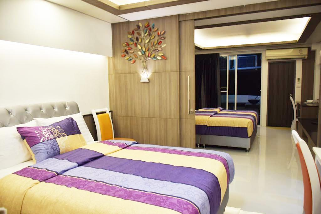 Family Suite Room Pratunam 방콕 외부 사진